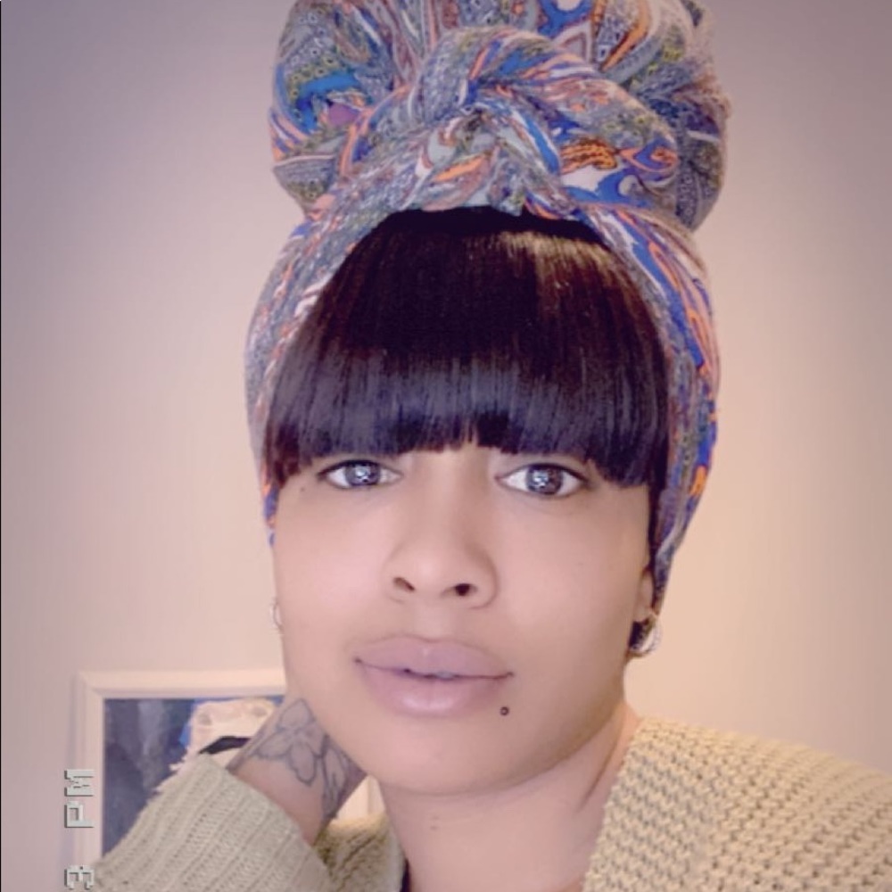Meet your Posher, Tai